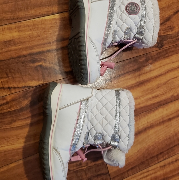 Winter Ready Girls size 10T winter boots - Picture 11 of 11